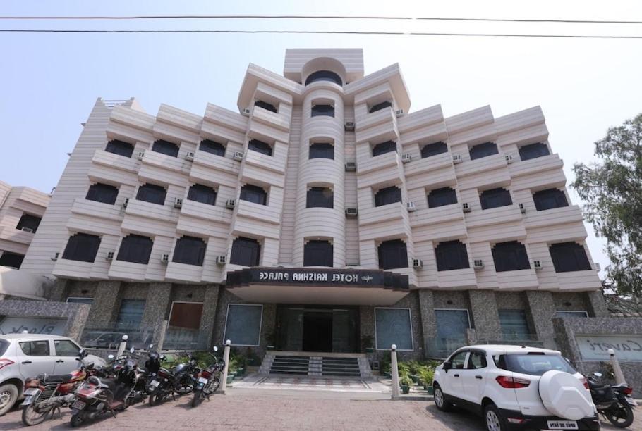 Hotel Krishna Palace Ayodhya Екстер'єр фото