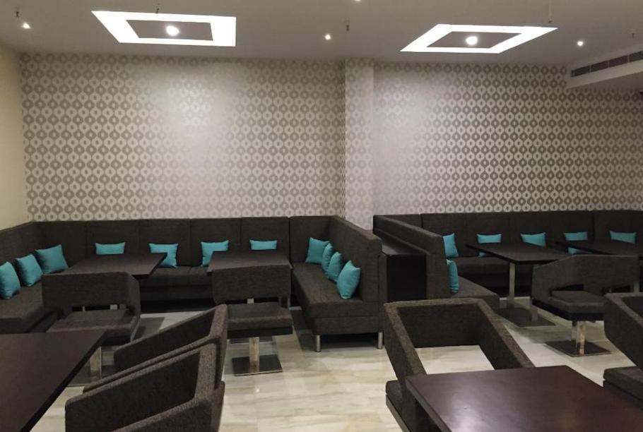 Hotel Krishna Palace Ayodhya Екстер'єр фото